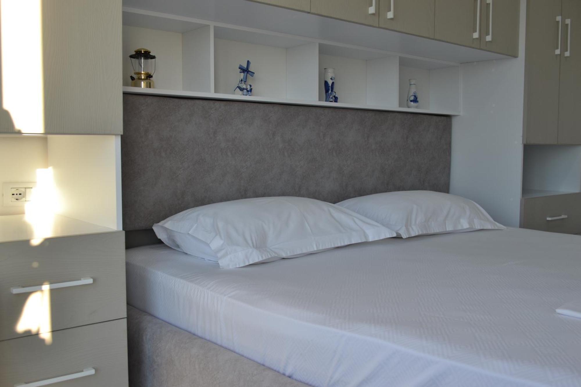 Seaview Penthouse Terrace & Garage Apartment Vlore Luaran gambar