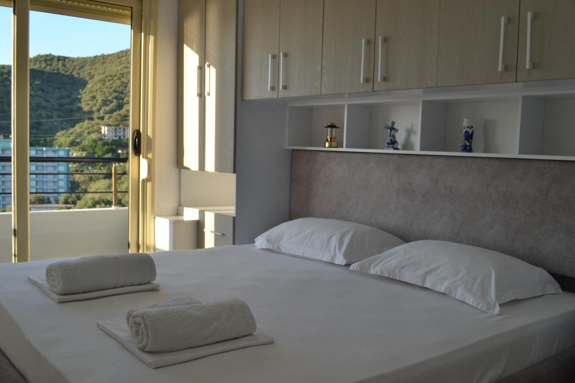 Seaview Penthouse Terrace & Garage Apartment Vlore Luaran gambar
