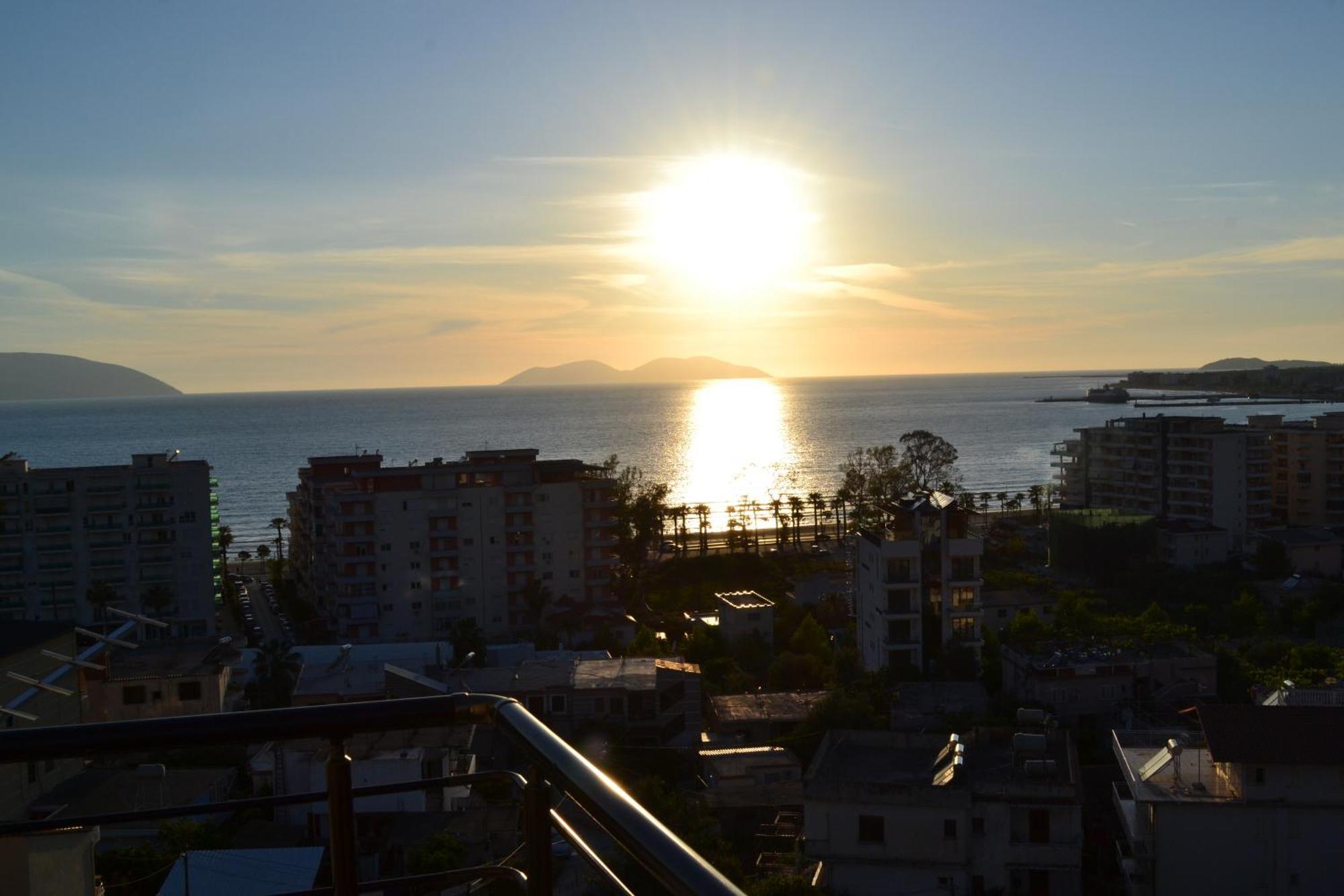 Seaview Penthouse Terrace & Garage Apartment Vlore Luaran gambar